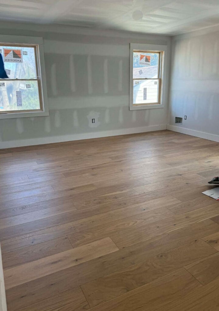 engineered-hardwood-vs-old-hardwood-floor-refinishing-during-construction