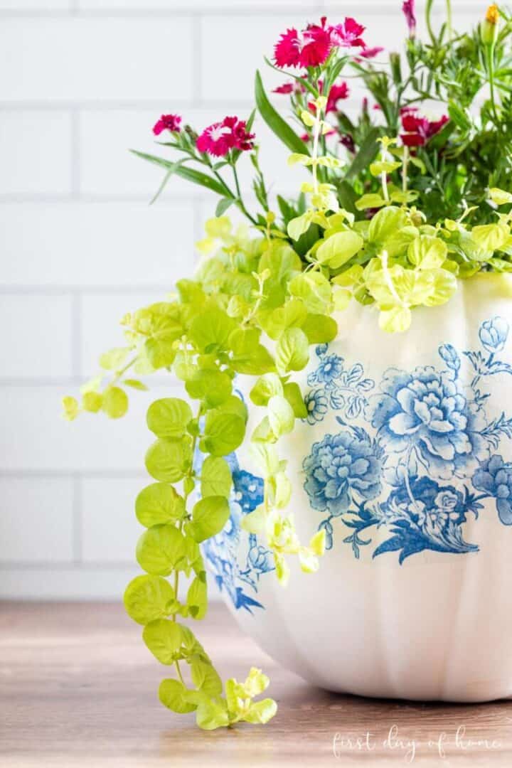 napkin transfer decoupage