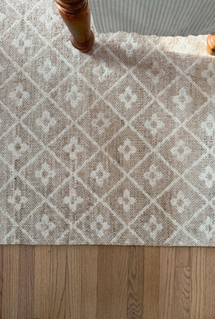 neutral-patterened-area-rug-720x1069-1