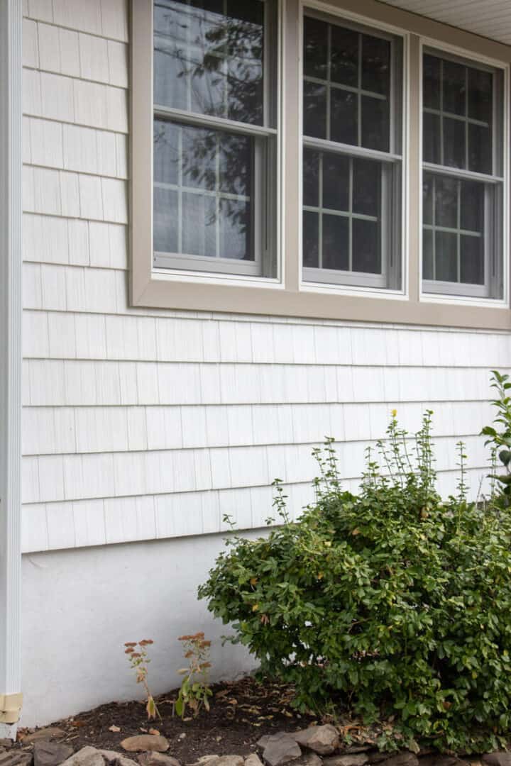 white shingles siding on ranch house
