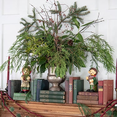 Vintage Style Christmas Decor Ideas – The Honeycomb Home