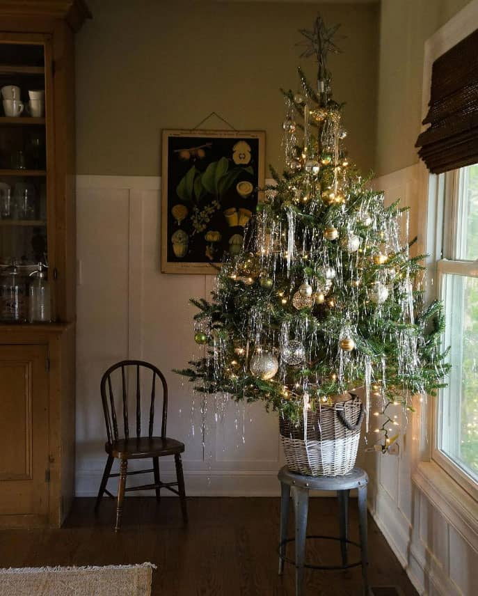 medium-size-Christmas-tree-adored-house