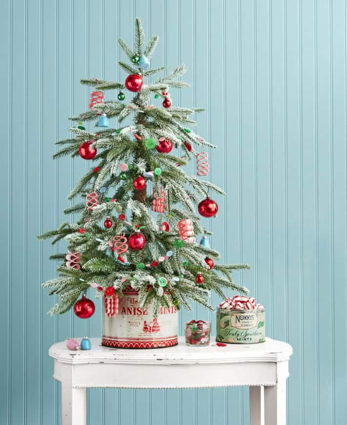 tabletop-Christmas-tree-decorating-ideas